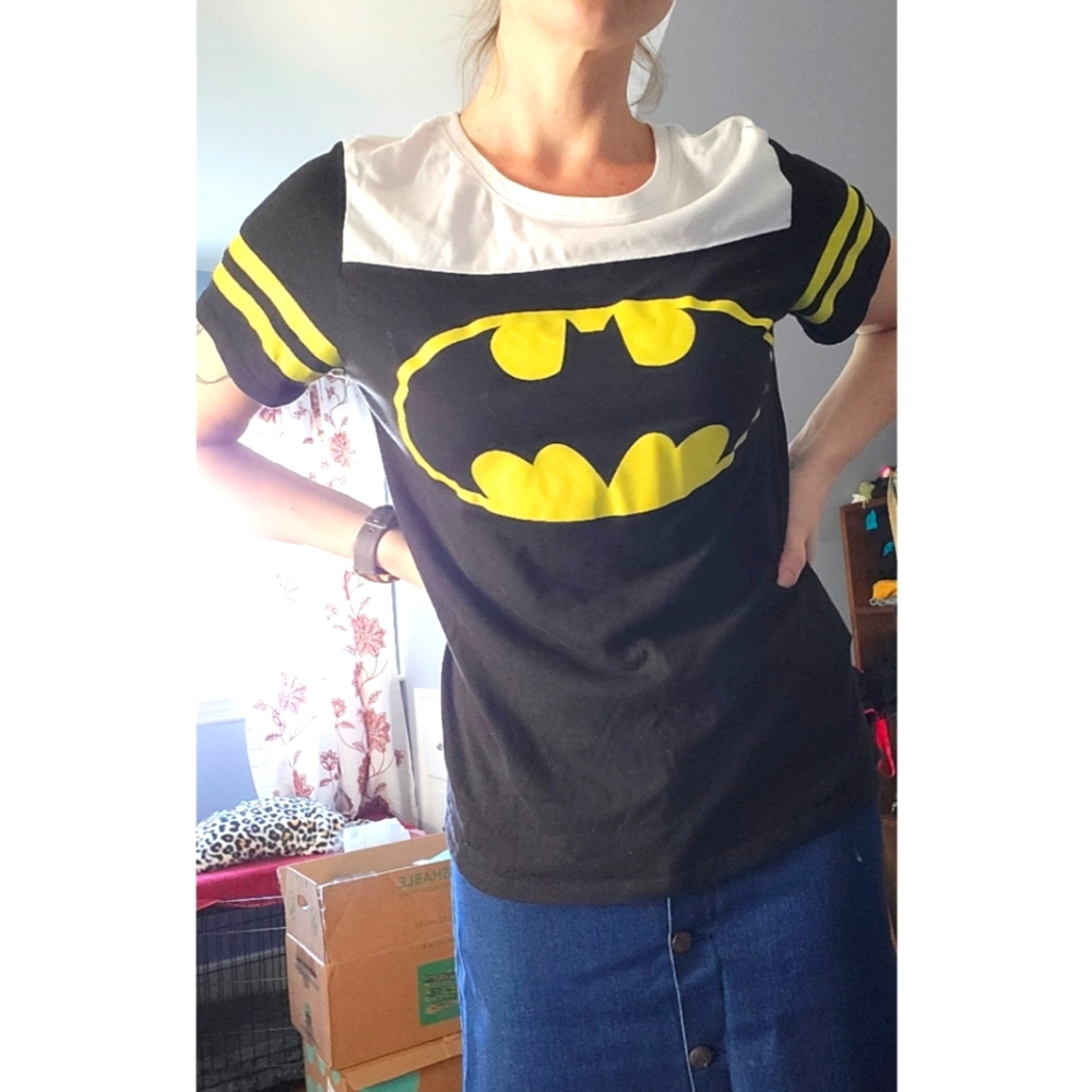 3/$15 Batman DC Comics Gotham City Batman Shirt Super Soft